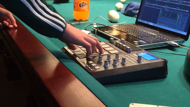 Massiv1 X BRTSound - Salute! смотреть онлайн