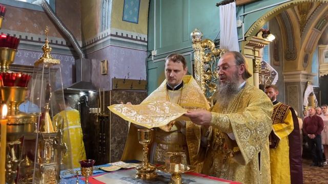 ВОЛОВЕЦ. Божественная литургия в храме св. арх. Михаила с. Лазы. смотреть онлайн