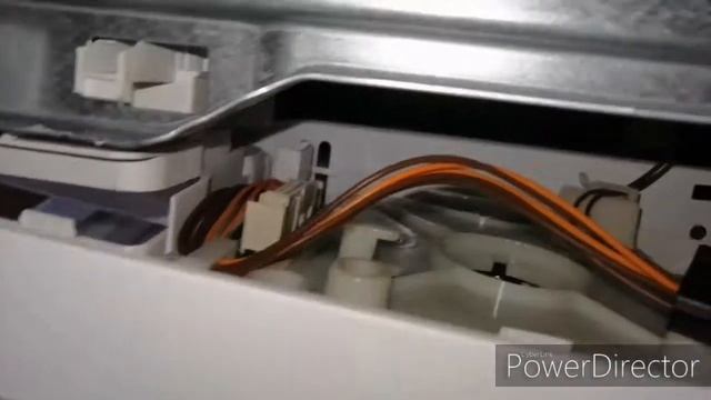 Стиральная машина Siemens не сливает. Что делать? смотреть онлайн