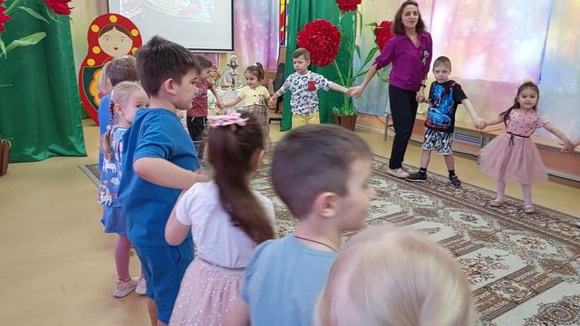 "Масленица"
Танец "Масленица ждёт " смотреть онлайн