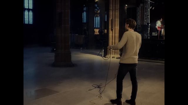 Matt Corby - Miracle Love (Live At Manchester Cathedral) смотреть онлайн