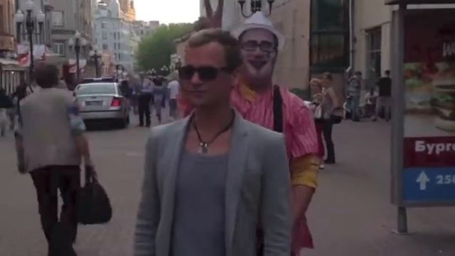 Небольшая пантомима на арбате. смотреть онлайн