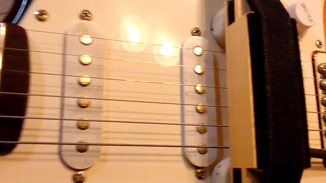Fender Squier (China) with Seymour Duncan (woody) pickup - Part 1 - install смотреть онлайн