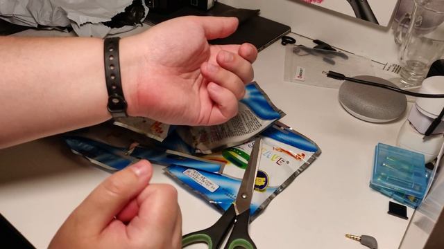 Unboxing - Mosquito repellent bracelet from AliExpress смотреть онлайн