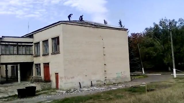 Разрушают школу смотреть онлайн