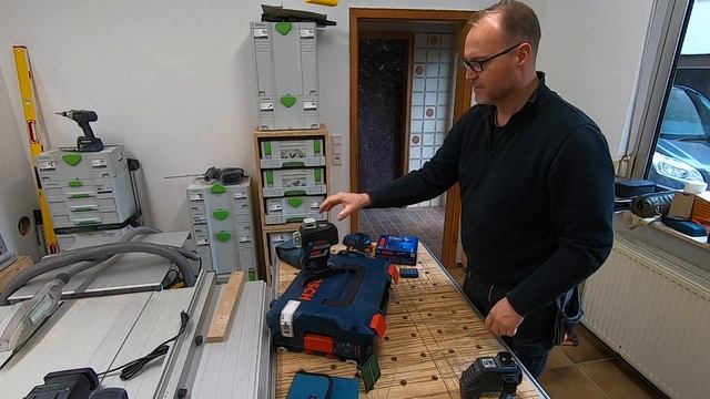 Meine selbstnivellierenden Kreuzlinien Laser rot / alt im Vergleich gegen den neuen grünen von Bosc смотреть онлайн