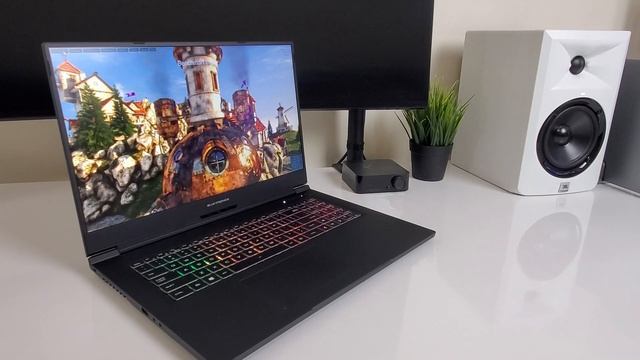 [Eluktronics MAX-17] The LIGHTEST gaming laptop! (First Impression Review) смотреть онлайн