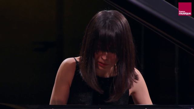 Alice Sara Ott : le Concerto pour piano n°3 de Beethoven, une musique à partager смотреть онлайн