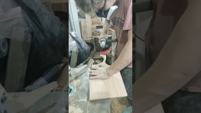 процесс изготовления разделочной доски ручной работы. разделочная доска массив каштана смотреть онлайн