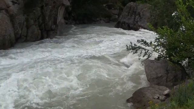 Кыргызстан 2017-Бурная река ЧИЧКАН смотреть онлайн