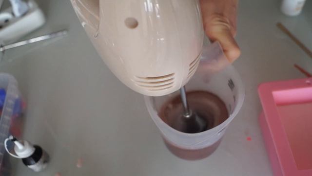 Мыльное суфле "Ягодные пирожные" | Мыловарение из готовой мыльной основы. смотреть онлайн