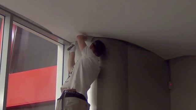 Как установить большой натяжной потолок смотреть онлайн