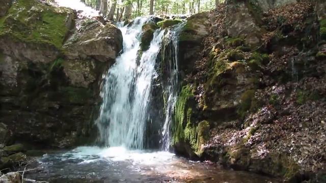 Каскад водопадов Головкинского в Крыму. смотреть онлайн