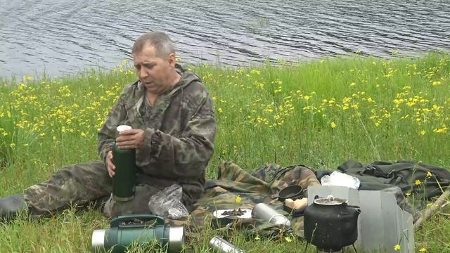 ТРИ БЫВАЛЫХ ТЕРМОСА, ЯГОДА МОХОВКА, ЧТО НА РЫБАЛКЕ В РЮКЗАКЕ смотреть онлайн
