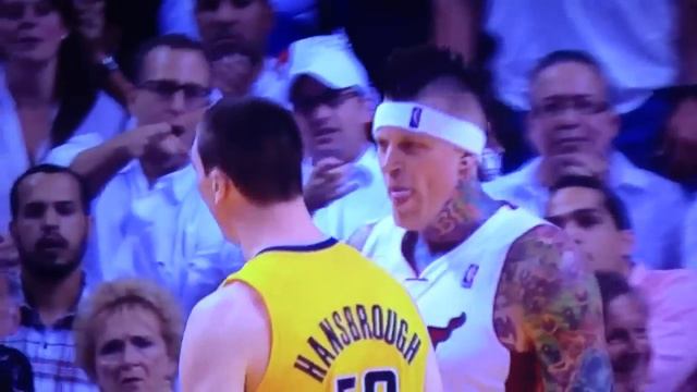 Tyler Hansbrough Backs Down From Chris Birdman Andersen смотреть онлайн