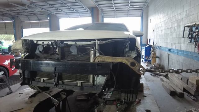 This Toyota Camry was repaired before but has a major frame issue! смотреть онлайн