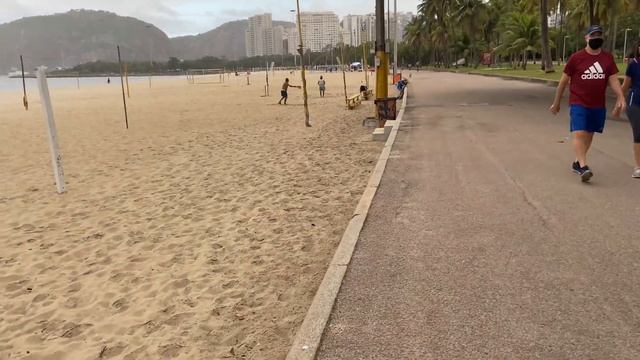 Walking on FLAMENGO Beach, Rio de Janeiro, Brazil смотреть онлайн