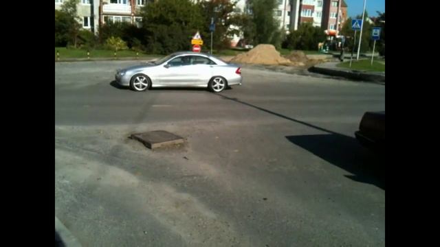Неукатанный люк на ул.Островского смотреть онлайн