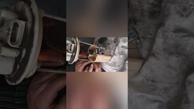 Замена бензонасоса лада приора седан смотреть онлайн