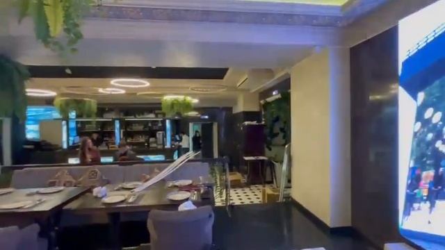 LED экран в интерьер ресторана смотреть онлайн