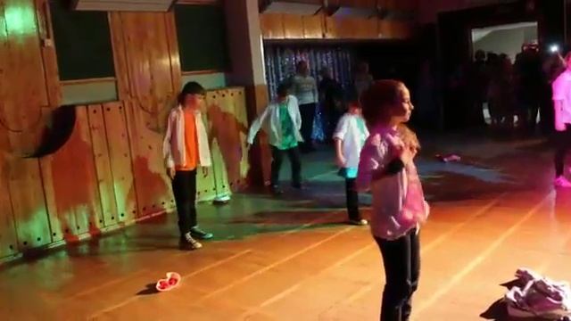 Я танцую брэйк- данс смотреть онлайн