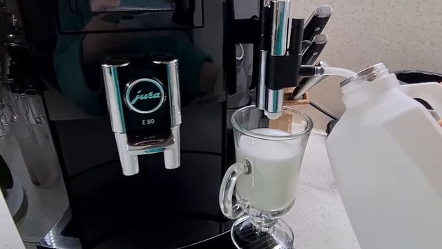 ОБЗОР КОФЕМАШИНЫ JURA E8/80 / мечта сбылась ??? смотреть онлайн