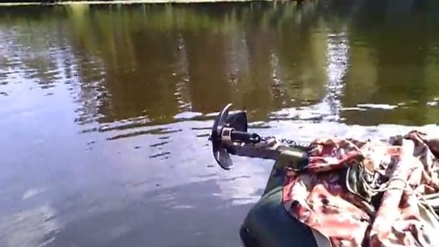 Подъем якоря и фиксирование его на надувной лодке смотреть онлайн