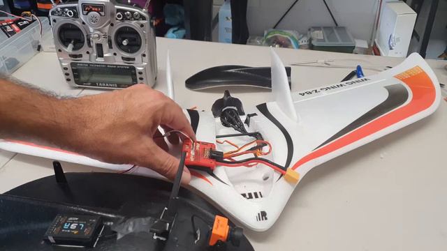 Zeta Wing Z 84 Build - Part 3 - Furious F35 Lightning FC, GPS and ESC Install смотреть онлайн