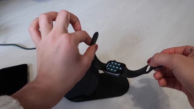 БЕСПРОВОДНАЯ ЗАРЯДКА Qumo Qi Dual i Charger Обзор смотреть онлайн