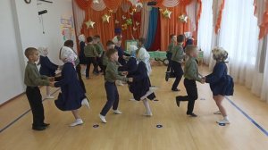 Елена Фищукова Танец "Дора-Дора-Помидора". танцуют дети 6-7 лет. патриотика.mp4