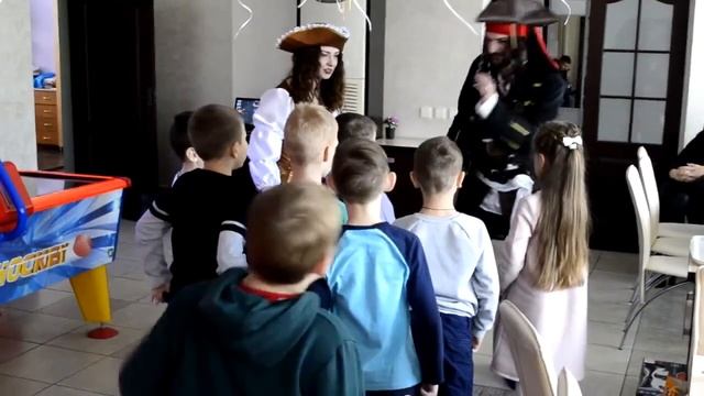 ПИРАТСКАЯ ВЕЧЕРИНКА С КАПИТАНОМ ДЖЕКОМ ВОРОБЬЁМ (ДЕНЬ РОЖДЕНИЯ В ПИНСКЕ) смотреть онлайн