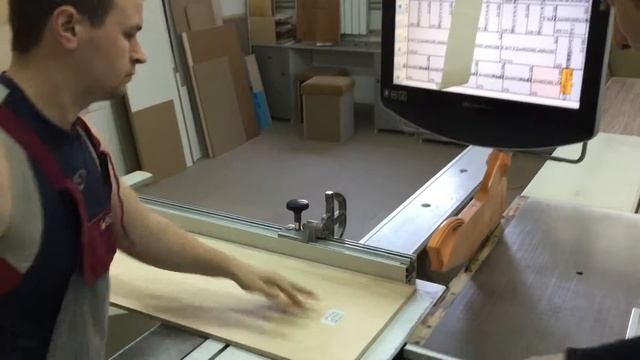 Видео работы программного обеспечения GibSaw с форматно-раскроечным станком SI300 (SCM, Италия). смотреть онлайн