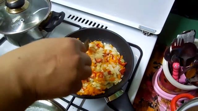 Суп с копчёной колбасой смотреть онлайн