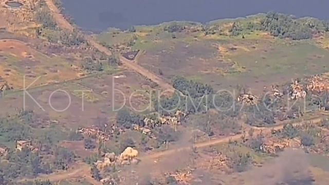 Наша артиллерия поразила украинскую БМП Брэдли в селе Сокол на Авдеевском направлении