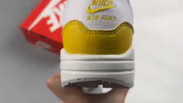 Nike Air Max 1 White Bright Yellow DX2954 001 смотреть онлайн