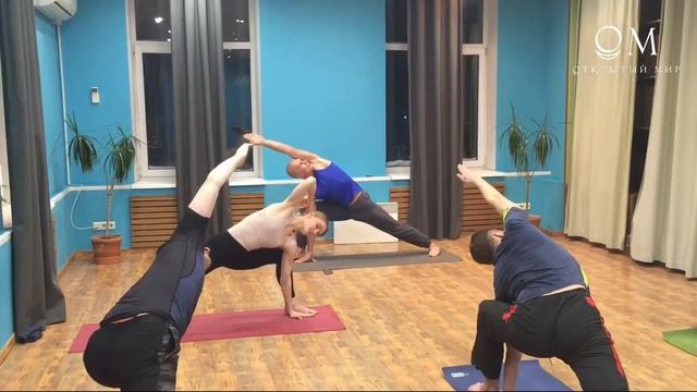 ЙОГА 23 с Алексеем Ларионовым в центре "Открытый мир" смотреть онлайн