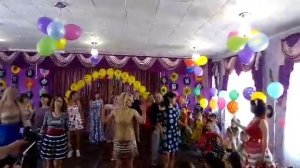 Танец родителей на стиляжном выпускном