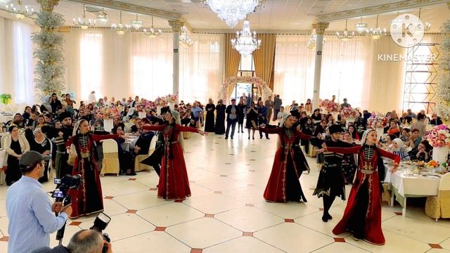 Дагестанская свадьба , танцы - Чеченский танец смотреть онлайн