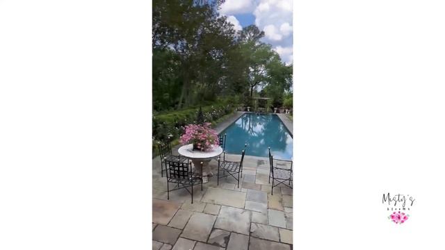 Poolside Tour: Bubblegum Beauties & More!🌸