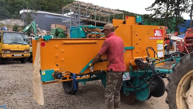 мини Картофелеуборочный комбайн Sanei Kogyo SS-11 смотреть онлайн