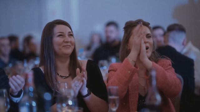 Ведущий Кирилл Уланов - Корпоративное промо "НОВЫЙ ГОД" смотреть онлайн