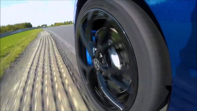 Volkswagen Golf 8 R Drifting смотреть онлайн