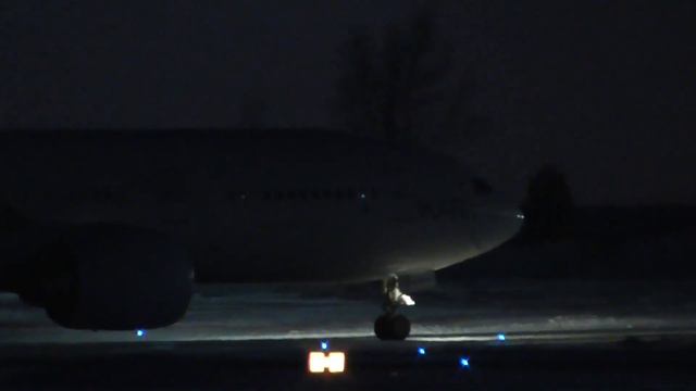 8.01.2023 Boeing 777-200 Ikar в Иркутске смотреть онлайн