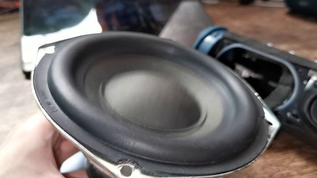 Sony Subwoofer test with JBL flip 6 смотреть онлайн