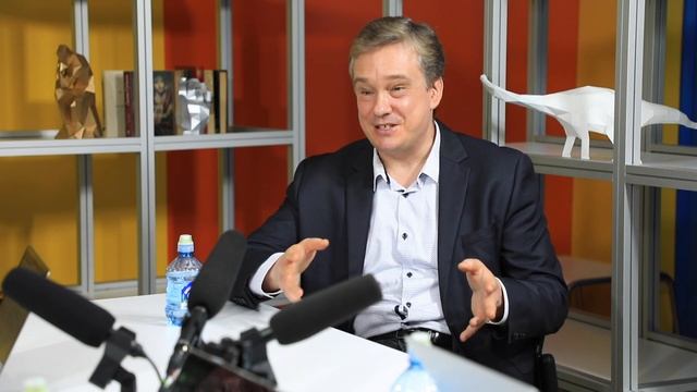 #17 БИТЫЙ ЧАС: ВАСЕНКО - СВЕРХПРОВОДИМОСТЬ, ШКОЛА ЛАНДАУ, КВАНТОВЫЕ КОМПЬЮТЕРЫ смотреть онлайн