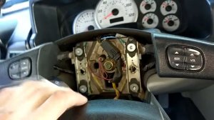 Снимаем подушку HUMMER h2