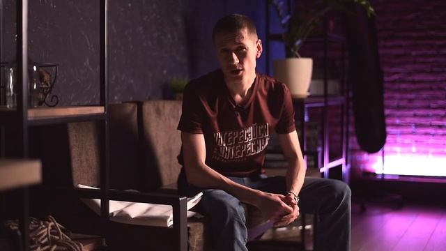 ПОЧЕМУ на 23 февраля дарят НОСКИ ??? • Интересуйся Интересным смотреть онлайн