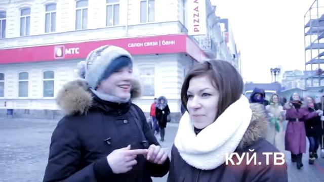 Ничего себе! Екатеринбуржцы дарят друг другу на новый год гелендвагены смотреть онлайн