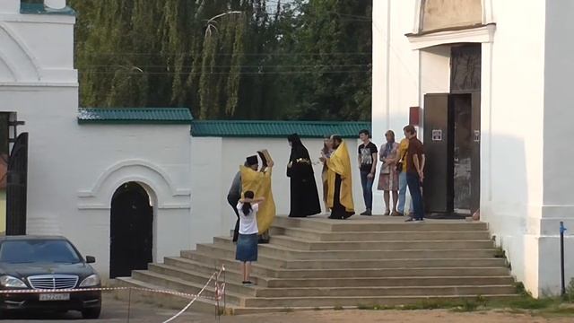 УГЛИЧ,КАЛЯЗИН-ПРОГУЛКА смотреть онлайн