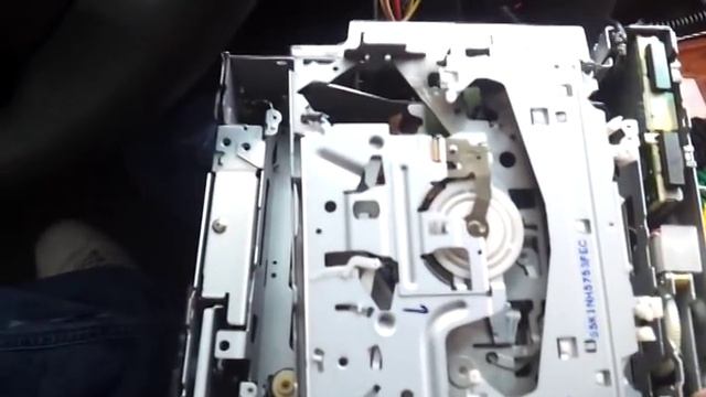 Проблема с диском Pioneer DEH-88RS смотреть онлайн